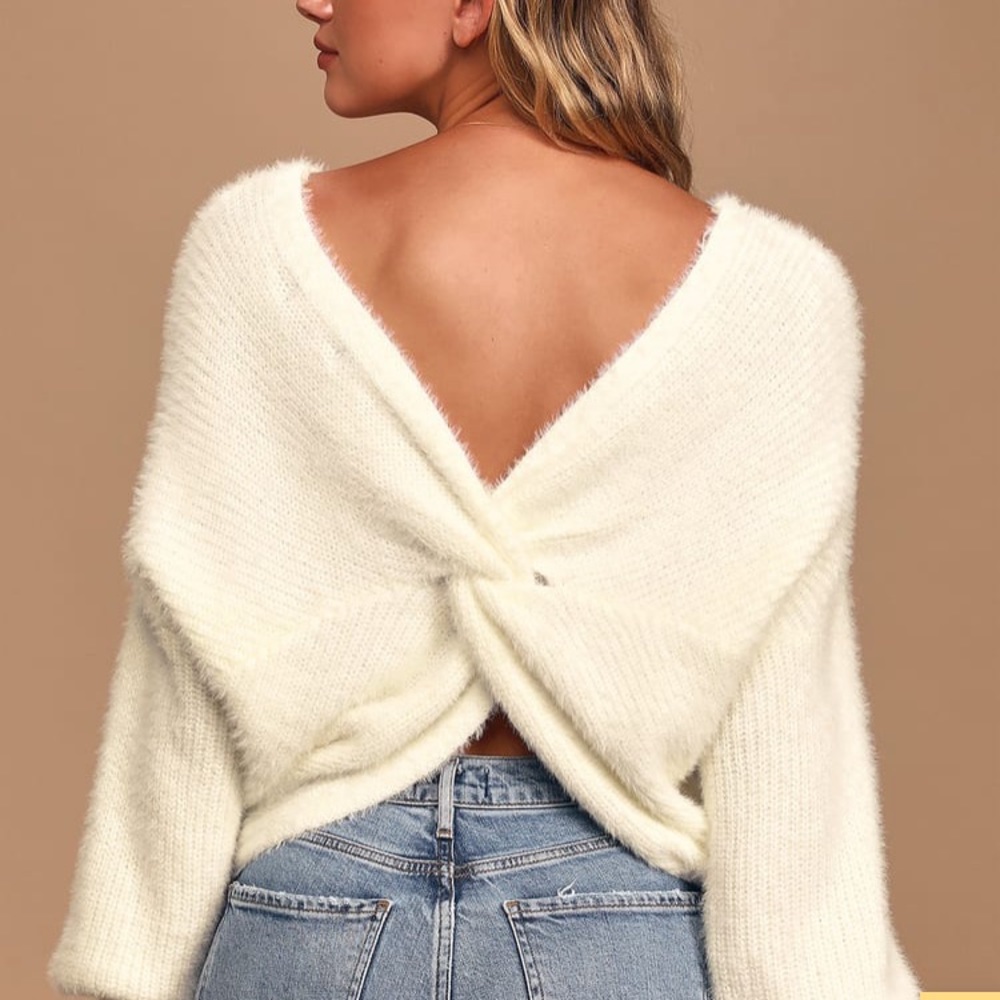 NWT MITTOSHOP Eyelash Fuzzy Shaggy BOHO Back Knot TWIST Deep V Sweater L Large